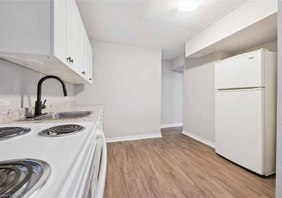 902-king-street-e-cambridge-ontario-40780241