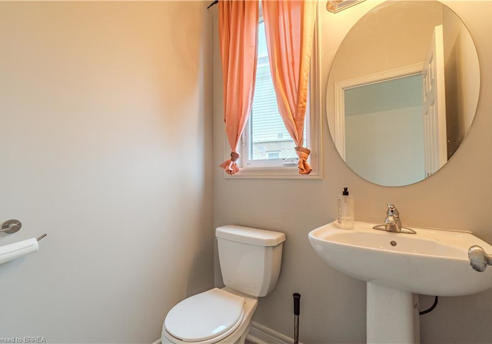 8-barlow-place-paris-ontario-40780332