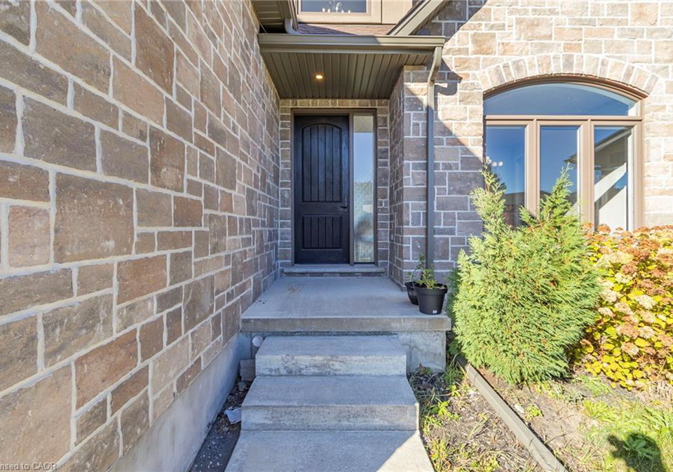 47-burton-street-innerkip-ontario-40780341