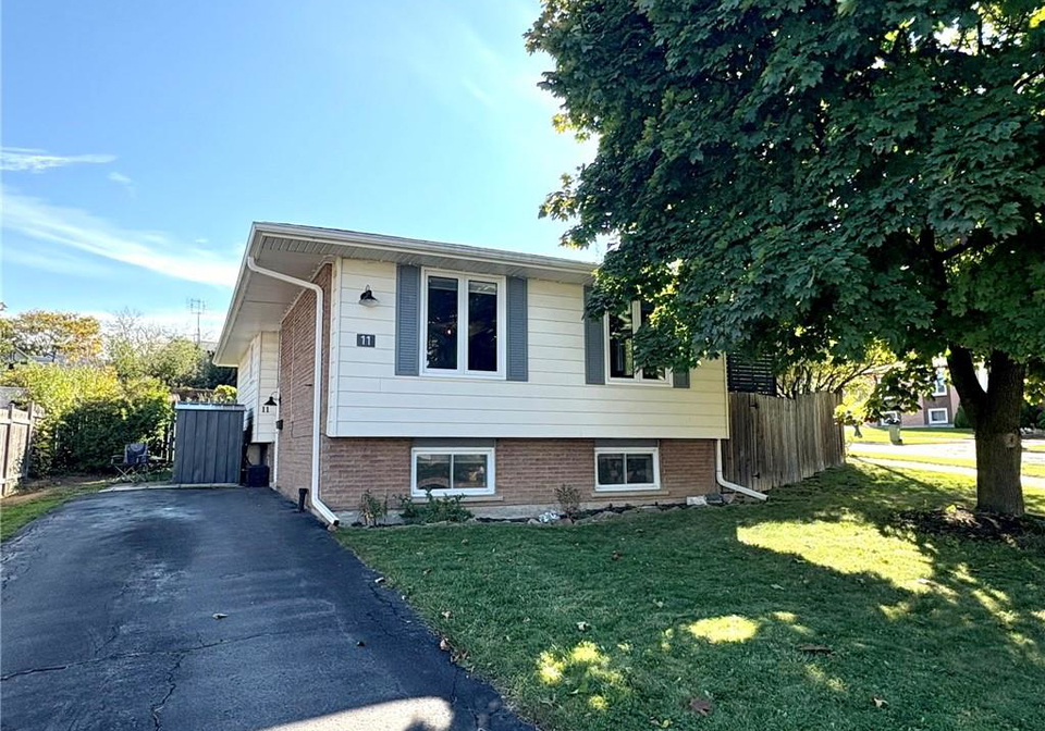 11-nordale-crescent-stoney-creek-ontario-40780362