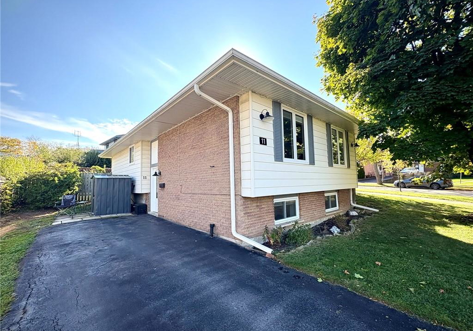 11-nordale-crescent-stoney-creek-ontario-40780362