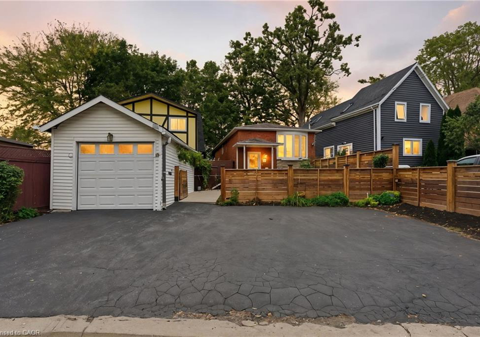 19-victoria-terrace-grimsby-ontario-40780370