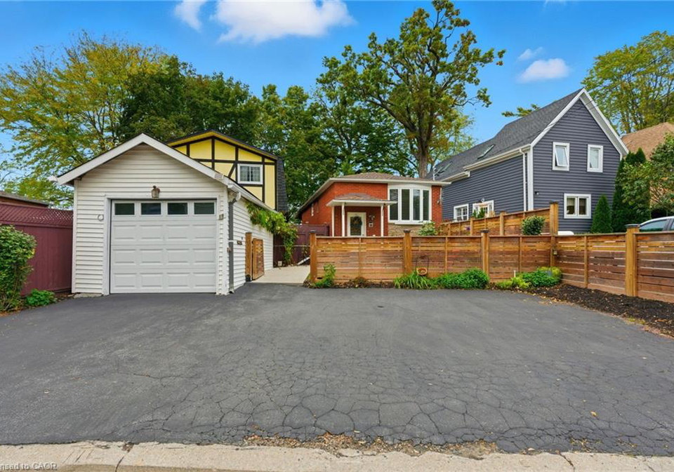 19-victoria-terrace-grimsby-ontario-40780370