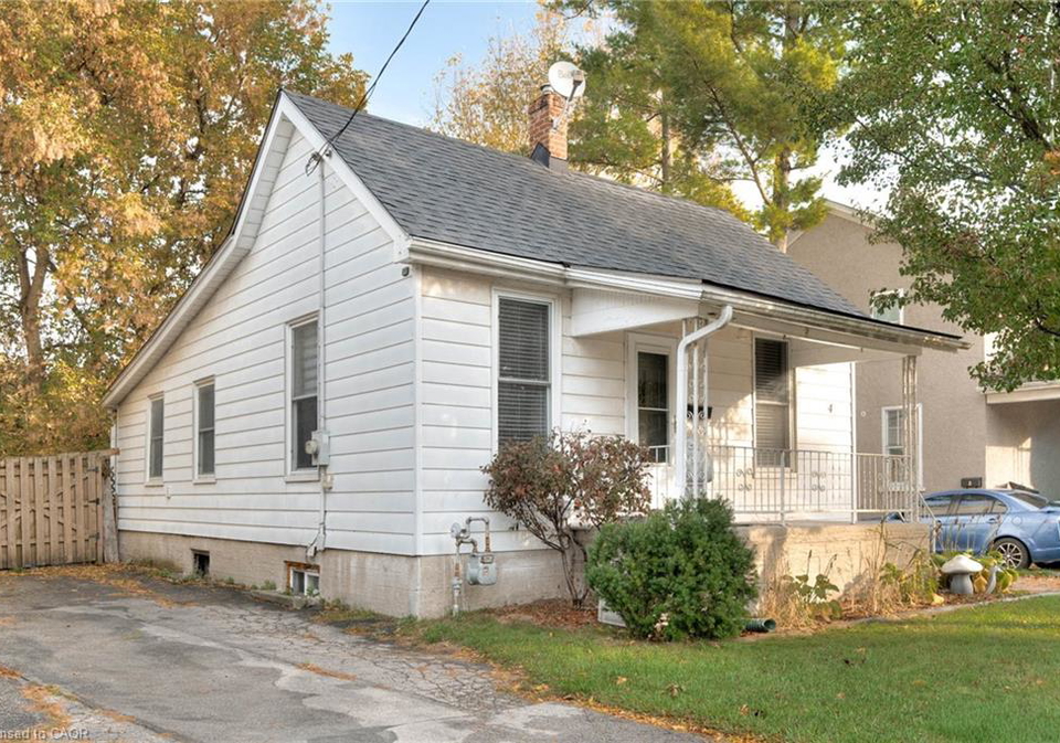 4-francis-street-cambridge-ontario-40780389