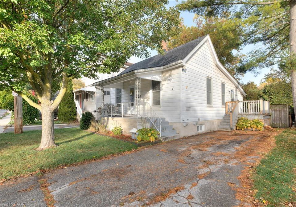 4-francis-street-cambridge-ontario-40780389