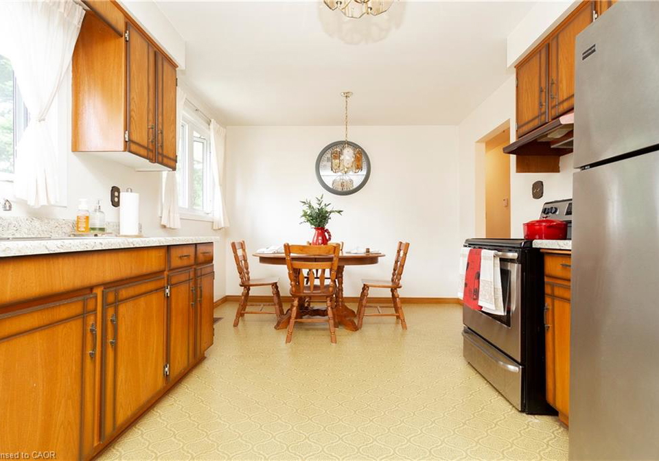 15-lantana-court-hamilton-ontario-40780399