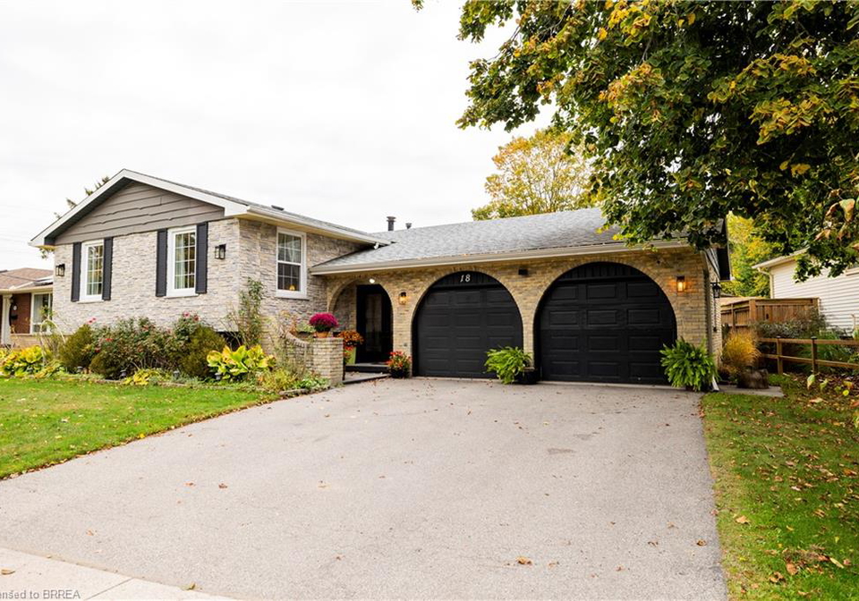 18-old-farm-road-brantford-ontario-40780407
