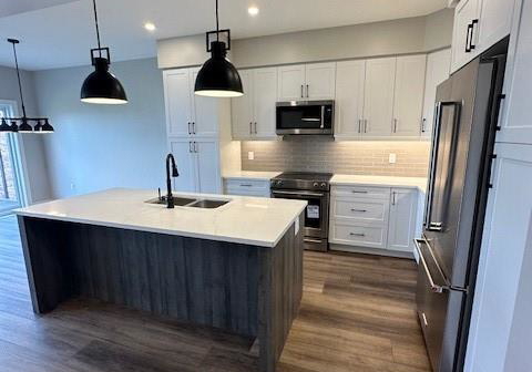 40-walker-road-ingersoll-ontario-40780444