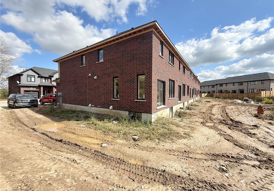 40-walker-road-ingersoll-ontario-40780445