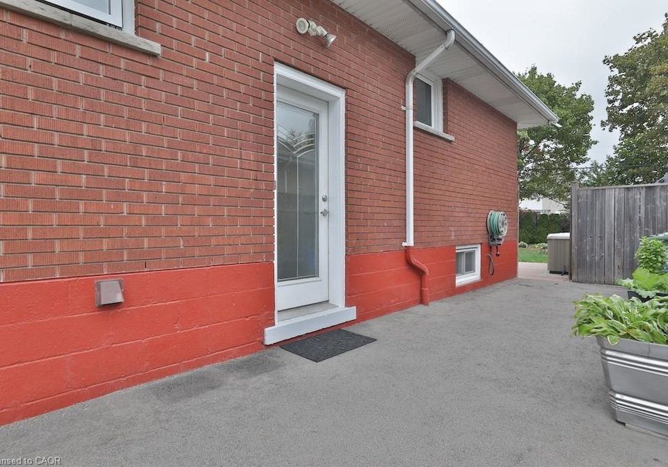 9-cheryl-avenue-hamilton-ontario-40780456