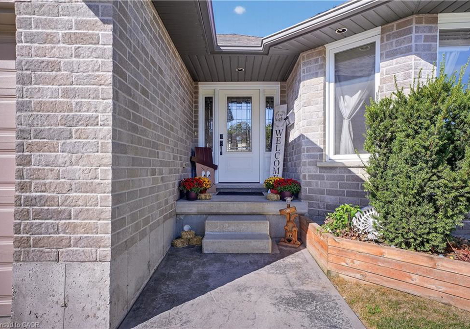 925-reserve-avenue-south-s-listowel-ontario-40780461