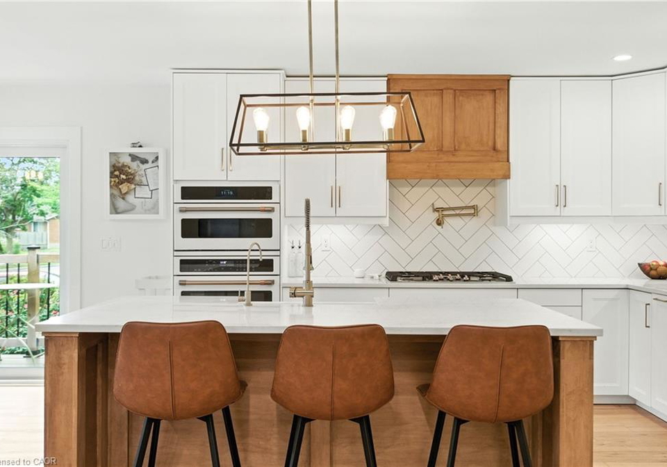 210-northlake-drive-waterloo-ontario-40780471