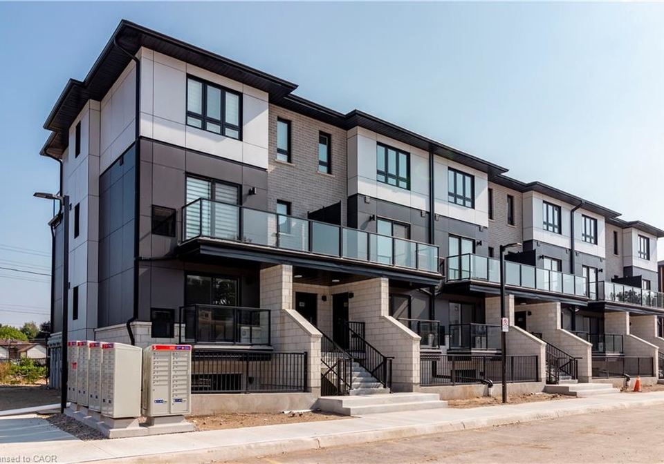 410-northfield-drive-w-waterloo-ontario-40780482