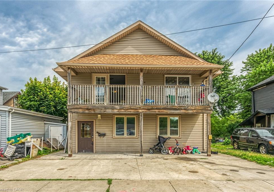 8-nickel-street-port-colborne-ontario-40780519