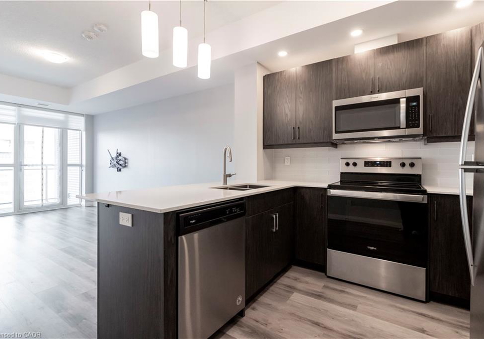 60-charles-street-w-kitchener-ontario-40780560