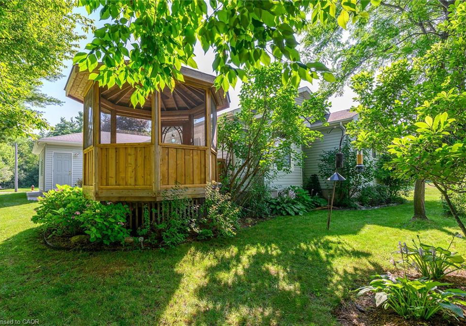 106-bushmill-circle-flamborough-ontario-40780576