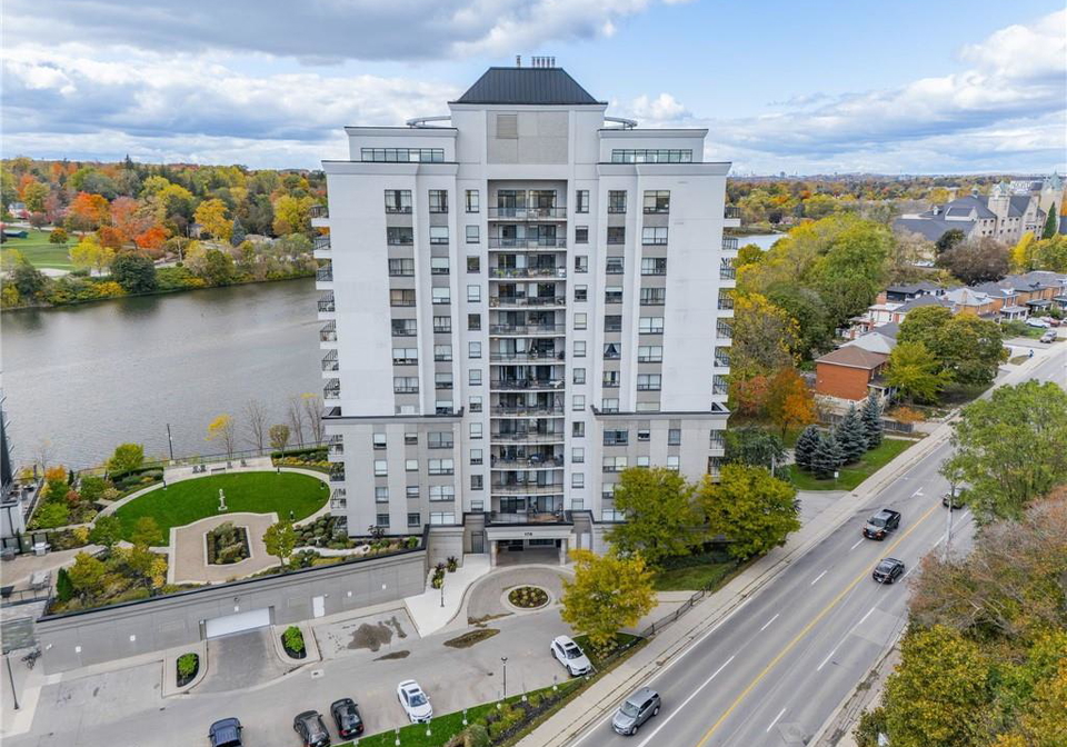 170-water-street-n-cambridge-ontario-40780637