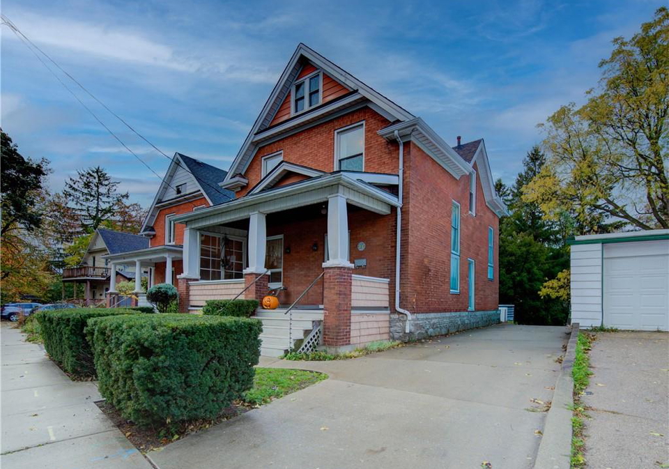 14-stahl-avenue-kitchener-ontario-40780700