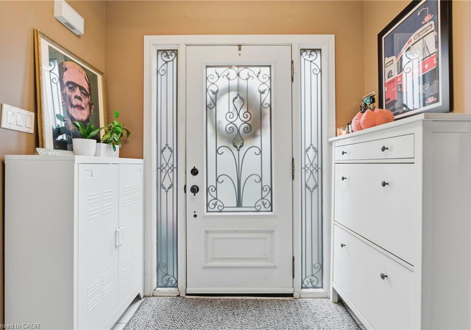 113-brian-boulevard-waterdown-ontario-40780722
