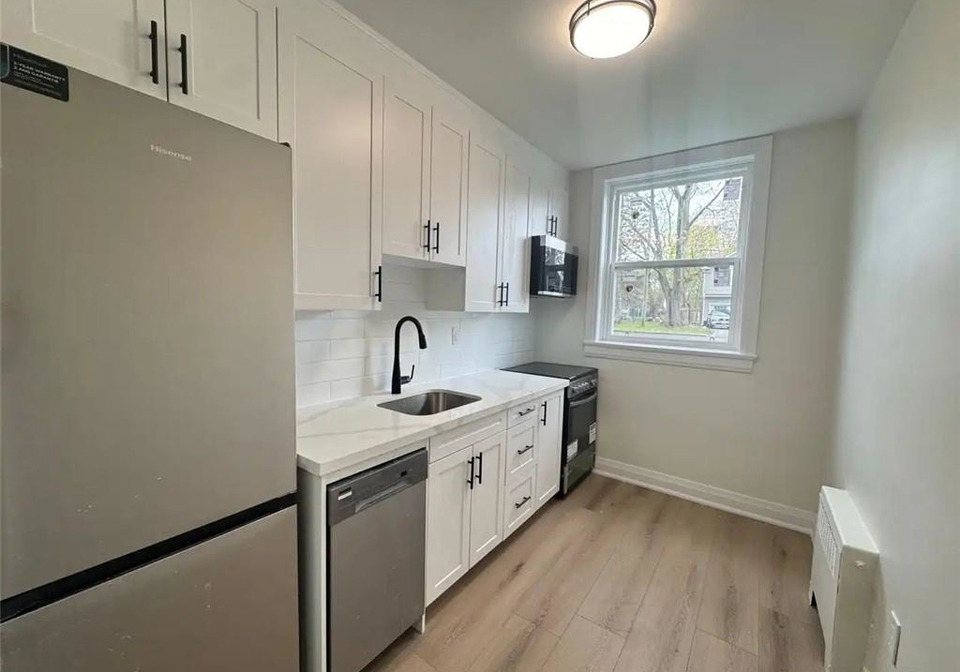 32-price-avenue-welland-ontario-40780736
