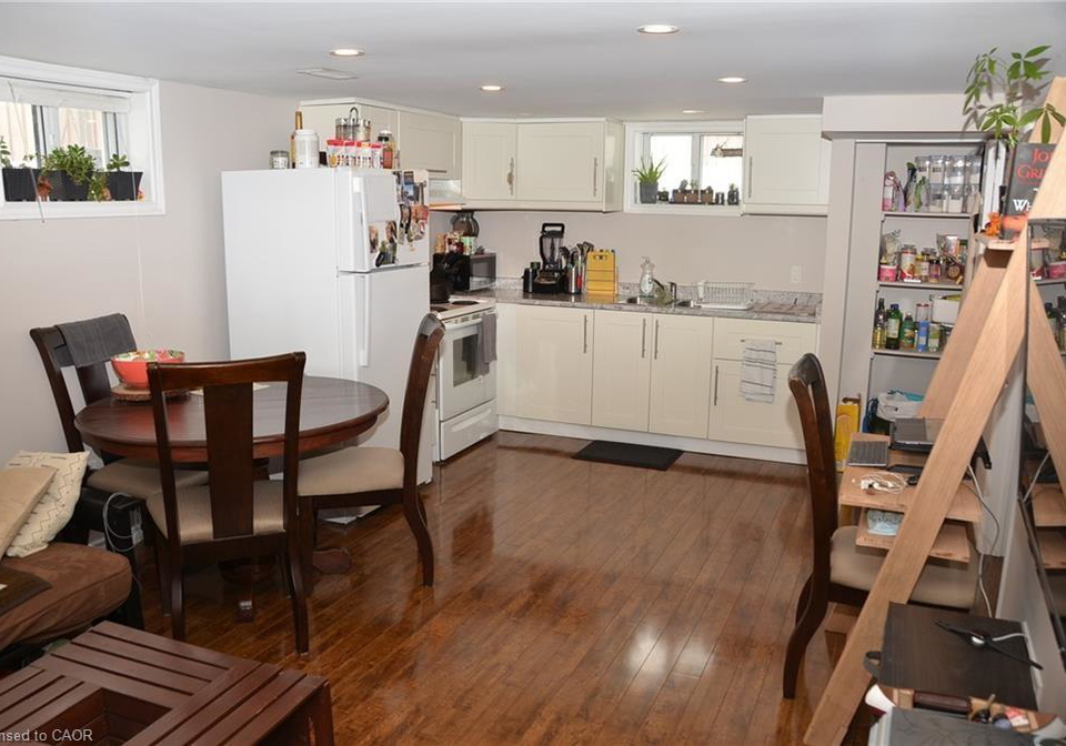 82-palmer-road-hamilton-ontario-40780753