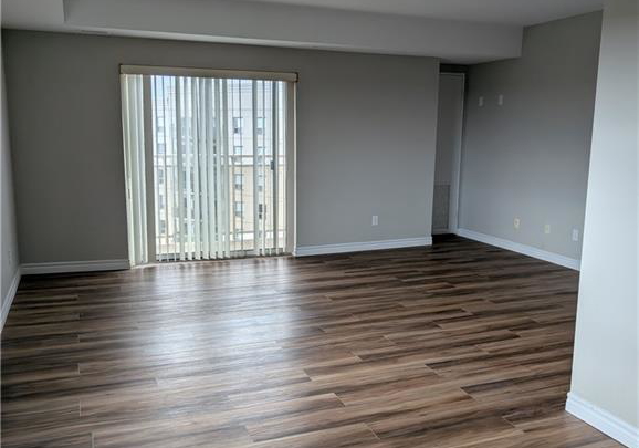 237-auburn-drive-waterloo-ontario-40780773