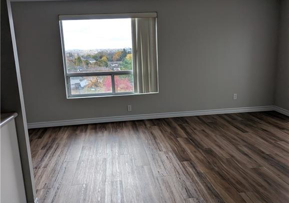 237-auburn-drive-waterloo-ontario-40780773