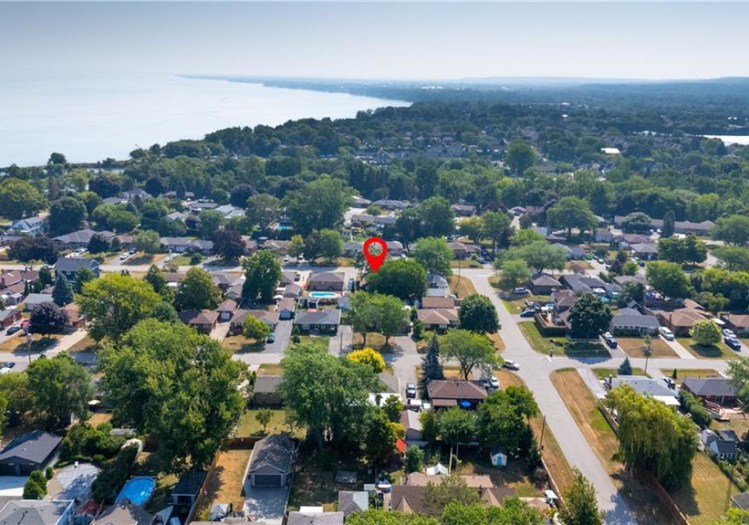 19-old-orchard-avenue-grimsby-ontario-40780838