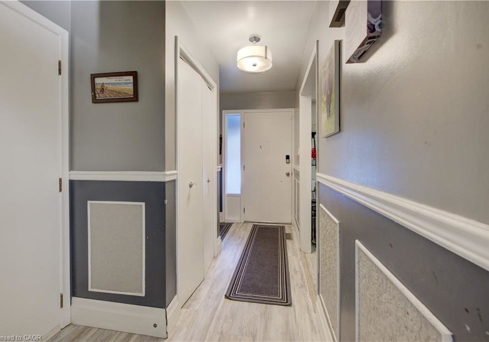 31-bonfair-court-kitchener-ontario-40780855