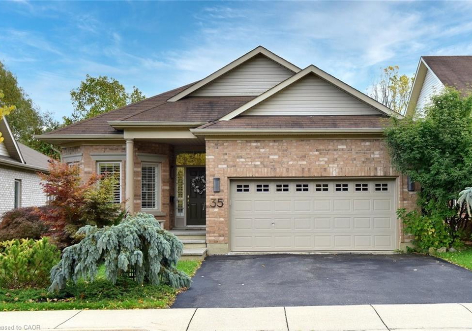 35-riding-park-place-dundas-ontario-40780948
