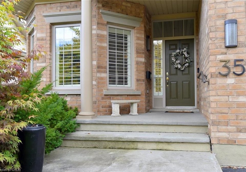 35-riding-park-place-dundas-ontario-40780948