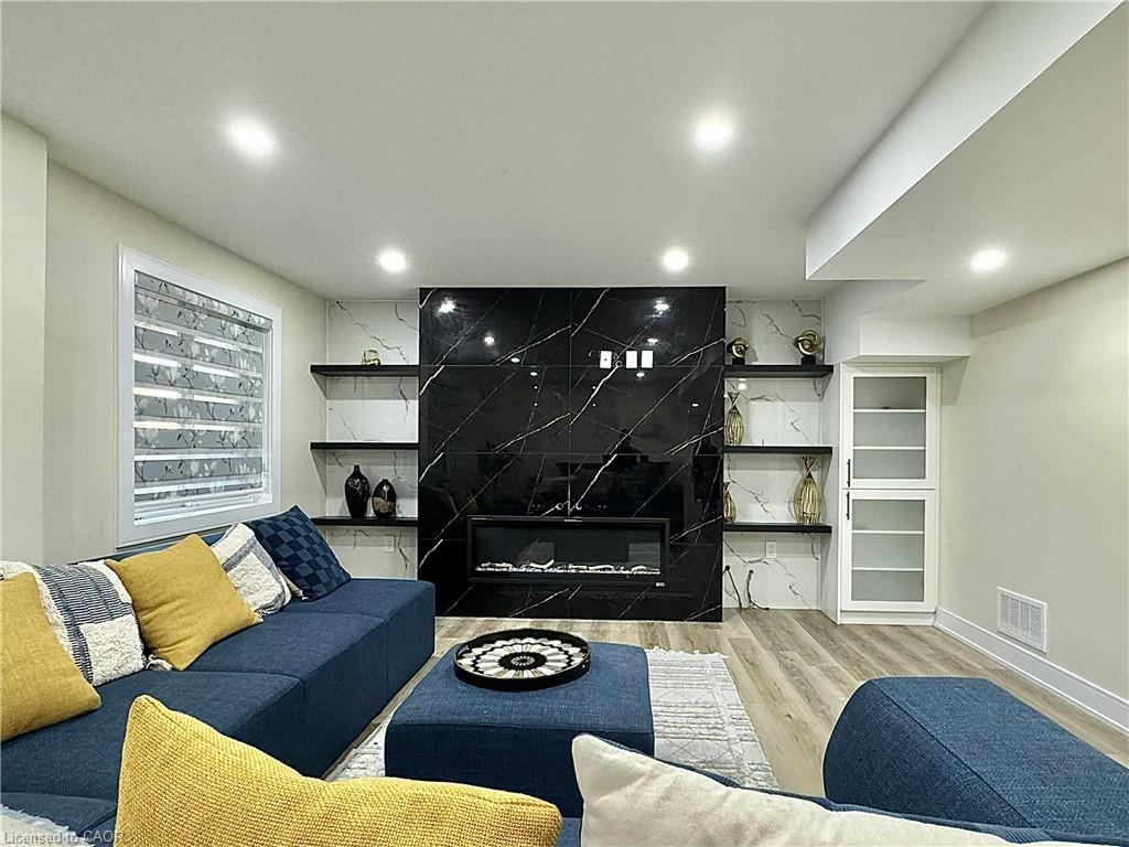 23-mossgrove-drive-kitchener-ontario-40780978