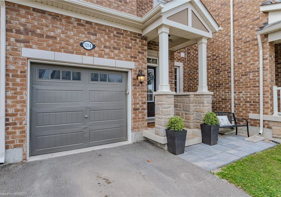 1214-rose-way-milton-ontario-40780990