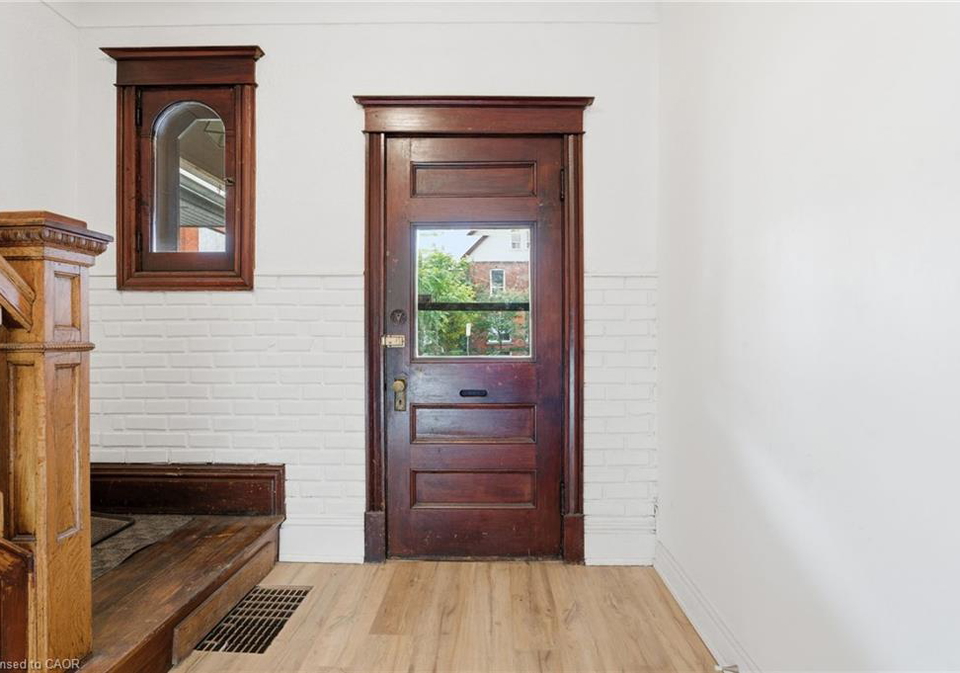 73-stirton-street-hamilton-ontario-40781016