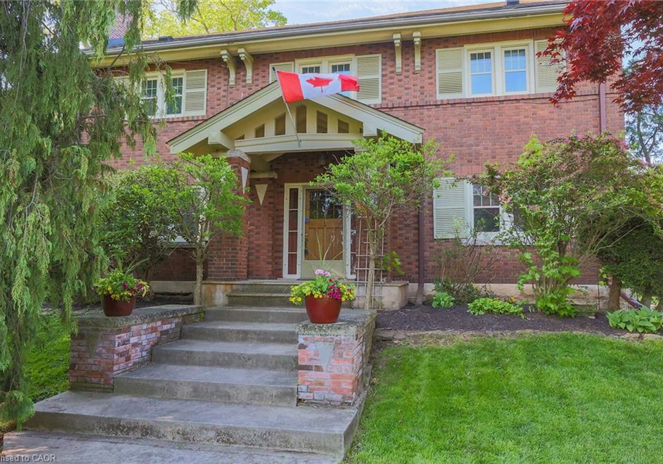 102-main-street-e-grimsby-ontario-40781033
