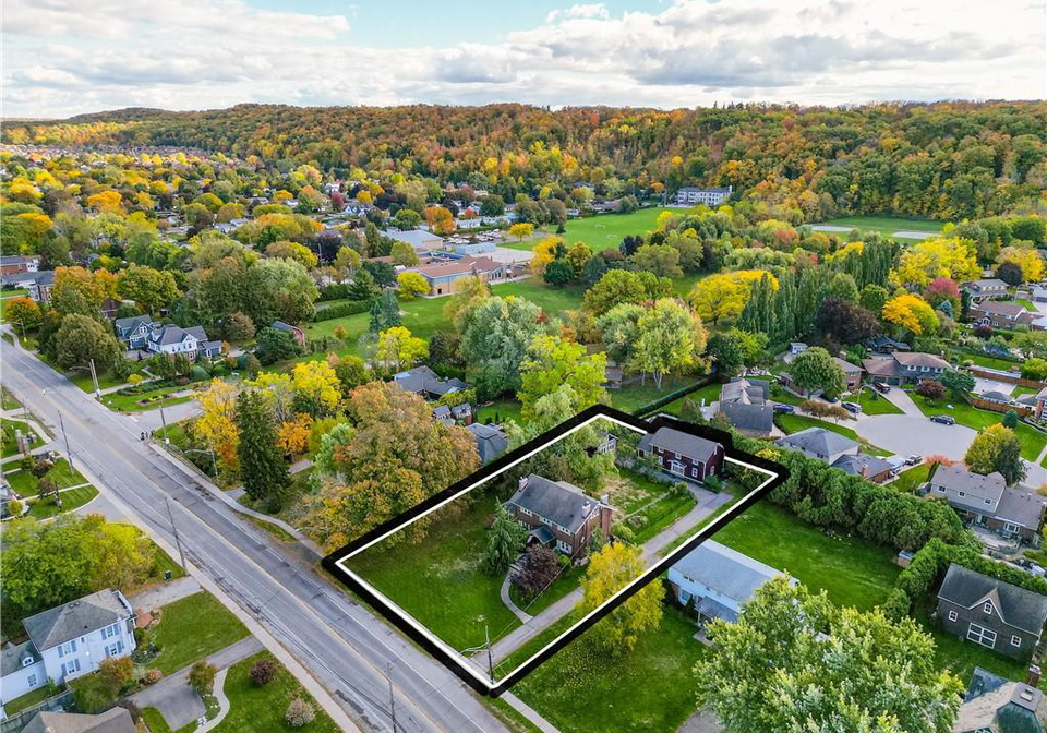 102-main-street-e-grimsby-ontario-40781033