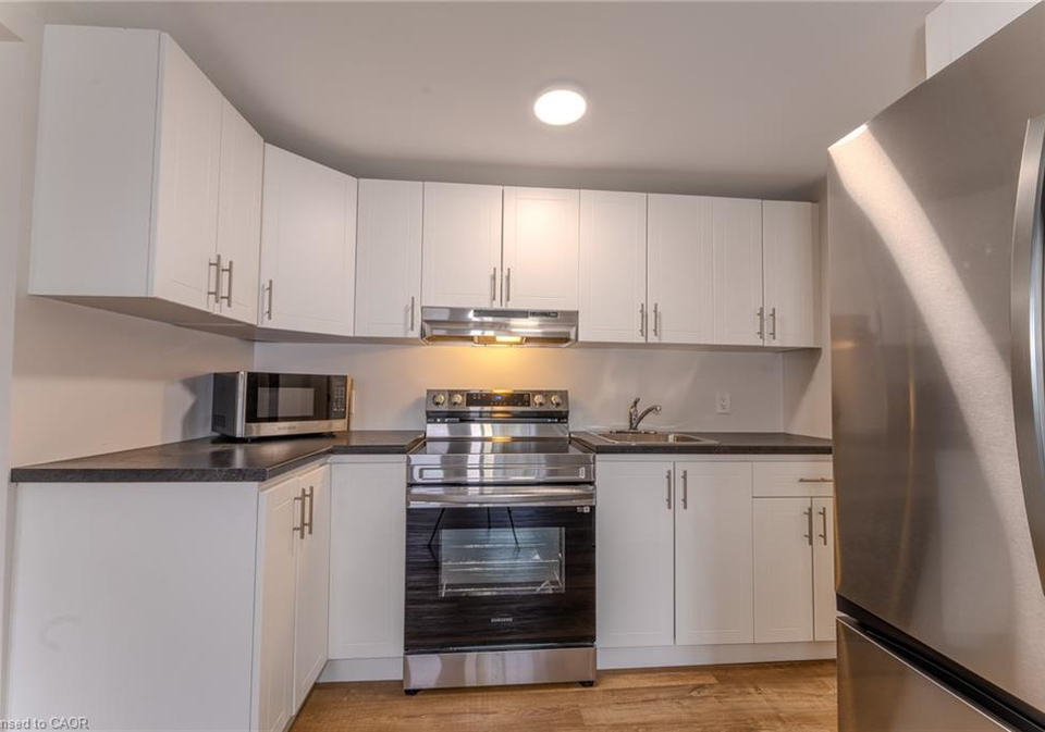 137-garner-avenue-welland-ontario-40781043