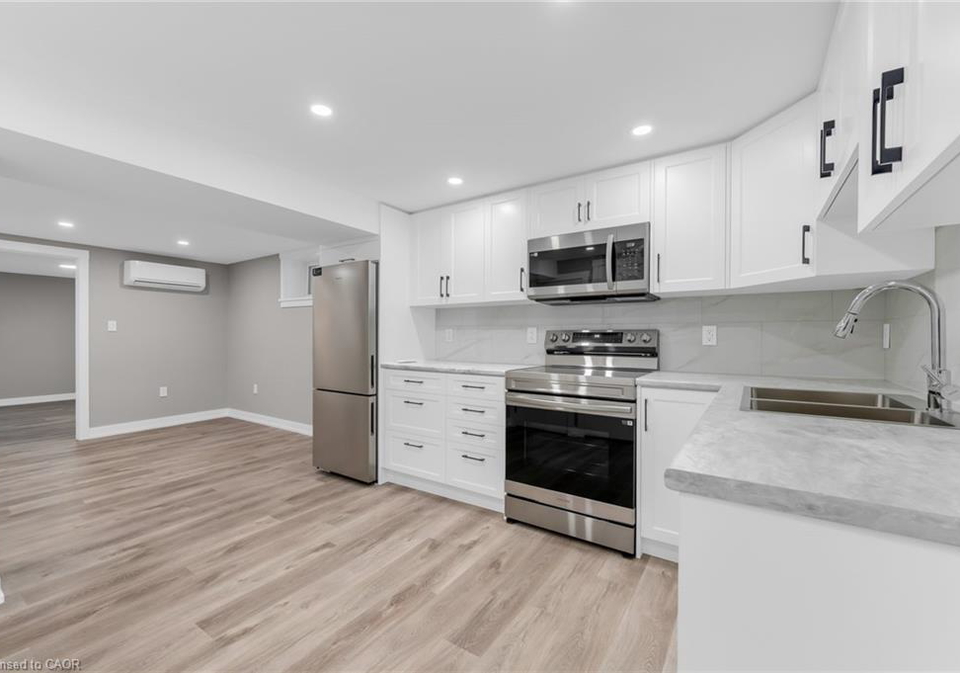 40-nancy-street-hamilton-ontario-40781073