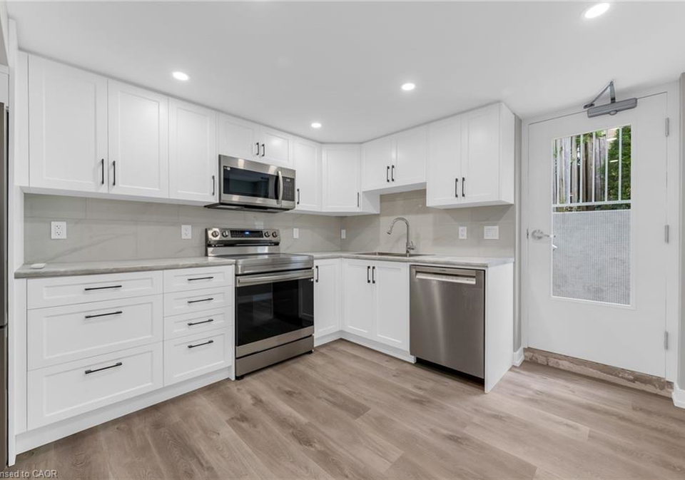 40-nancy-street-hamilton-ontario-40781073