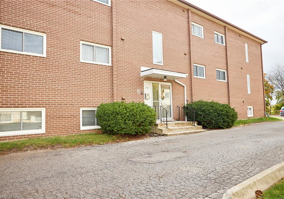 57-conroy-crescent-guelph-ontario-40781094