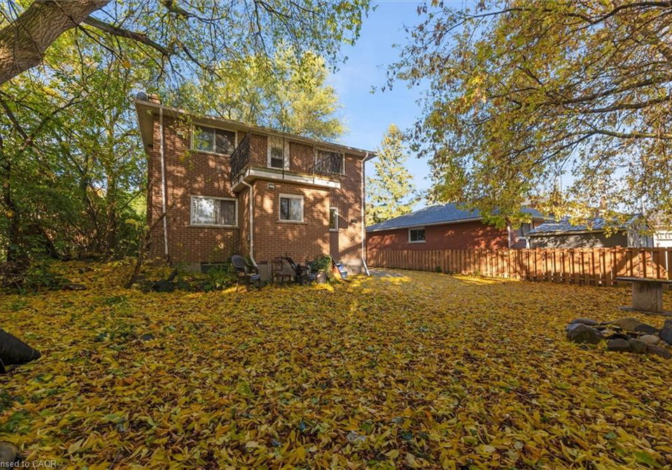 62-bond-street-kitchener-ontario-40781097