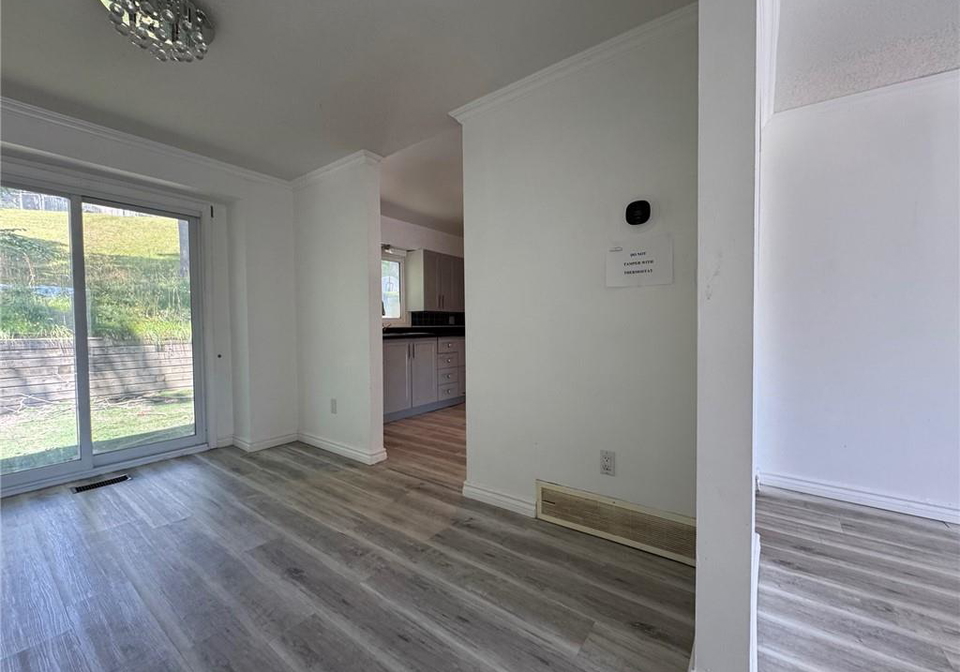 648-doon-village-road-kitchener-ontario-40781168