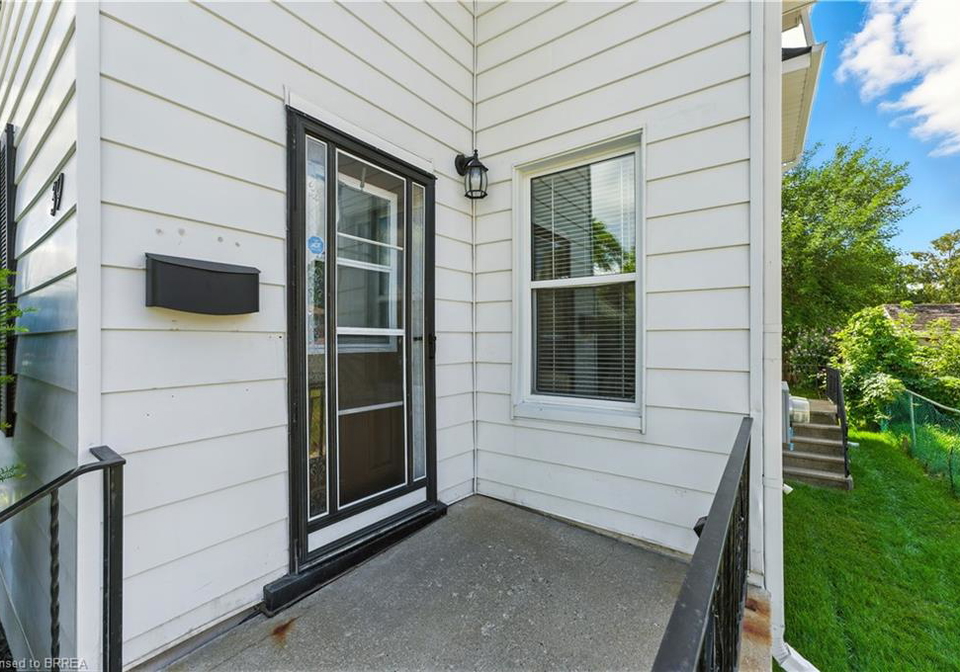 39-allenby-avenue-brantford-ontario-40781237