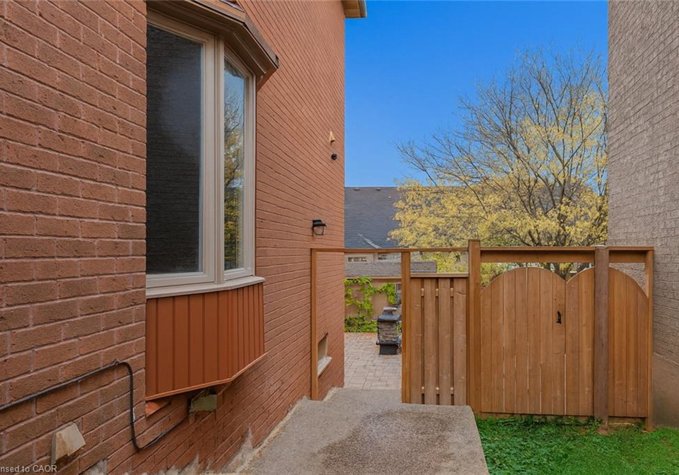 97-pirie-drive-dundas-ontario-40781249
