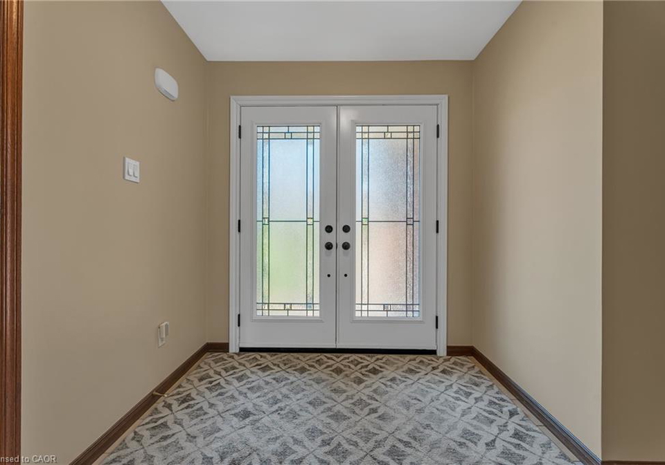 2-vinehill-drive-stoney-creek-ontario-40781300