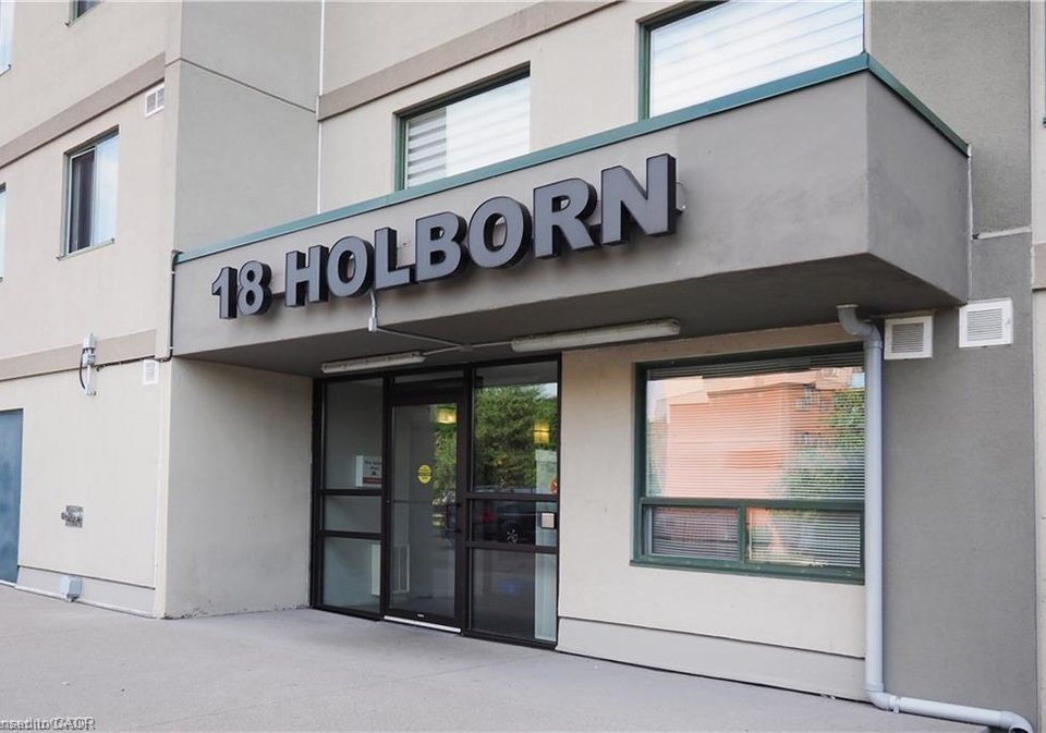 18-holborn-court-kitchener-ontario-40781331