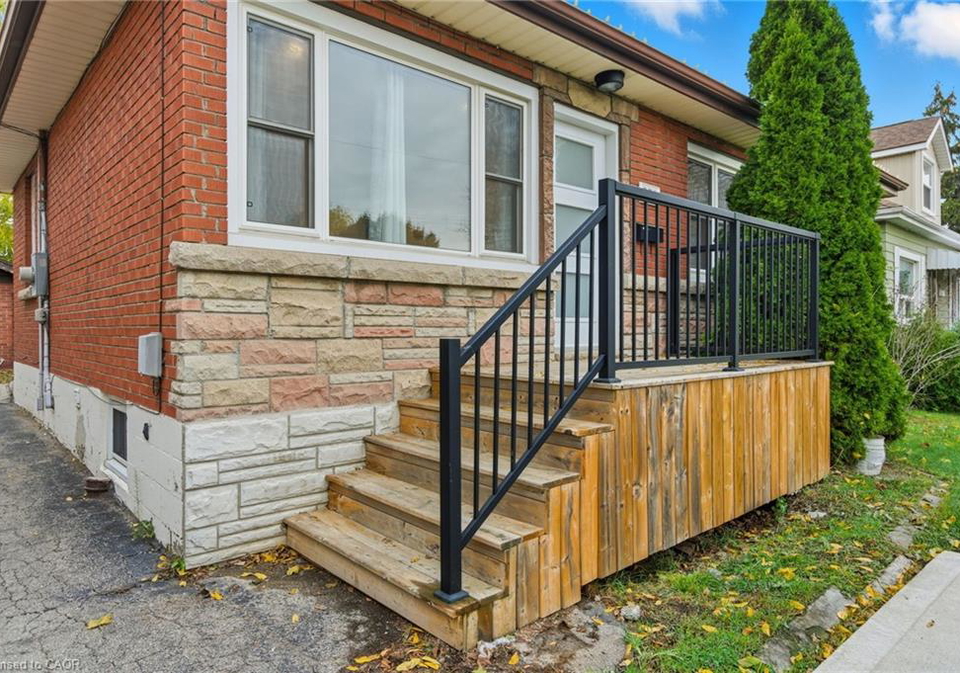 558-rosseau-road-hamilton-ontario-40781419