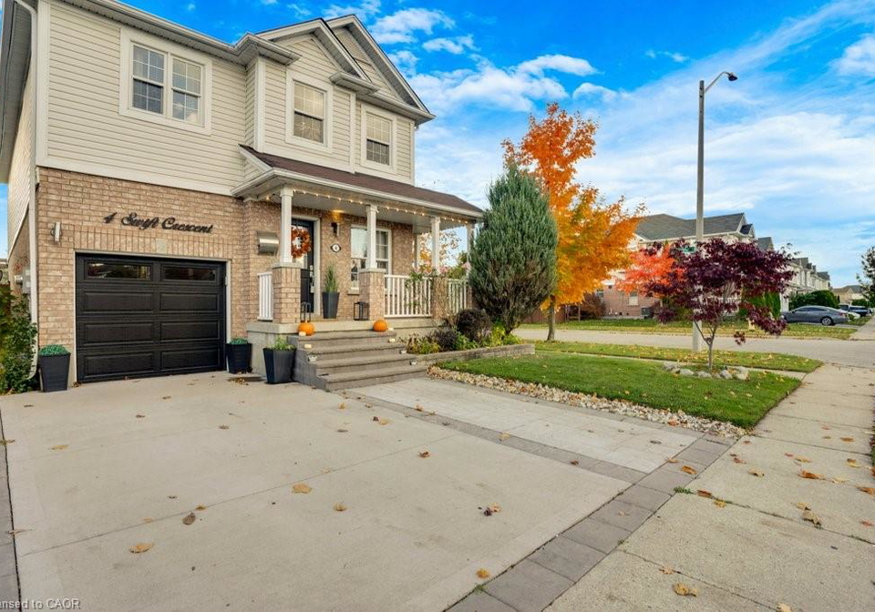 4-swift-crescent-cambridge-ontario-40781433