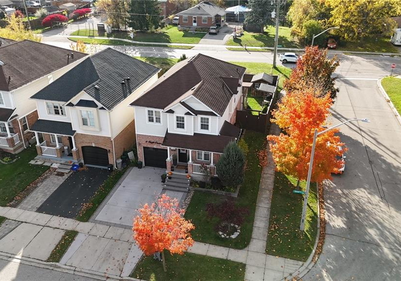 4-swift-crescent-cambridge-ontario-40781433