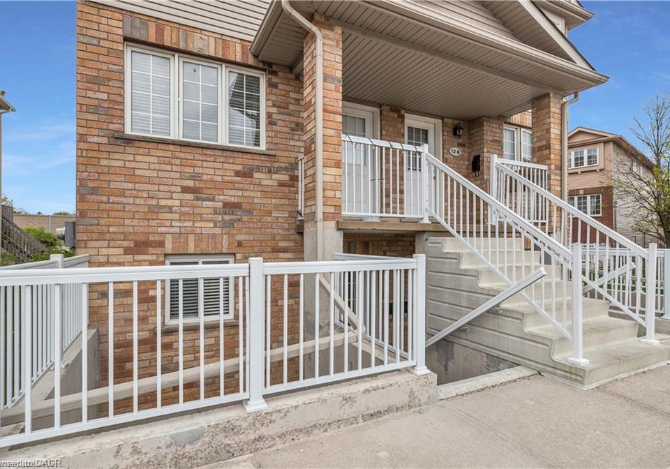 50-howe-drive-kitchener-ontario-40781484